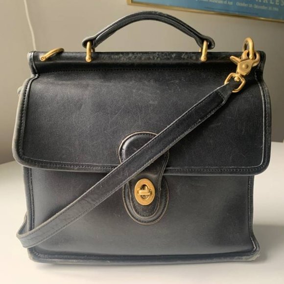 Coach Handbags - Vintage Cross-Body Coach Purse